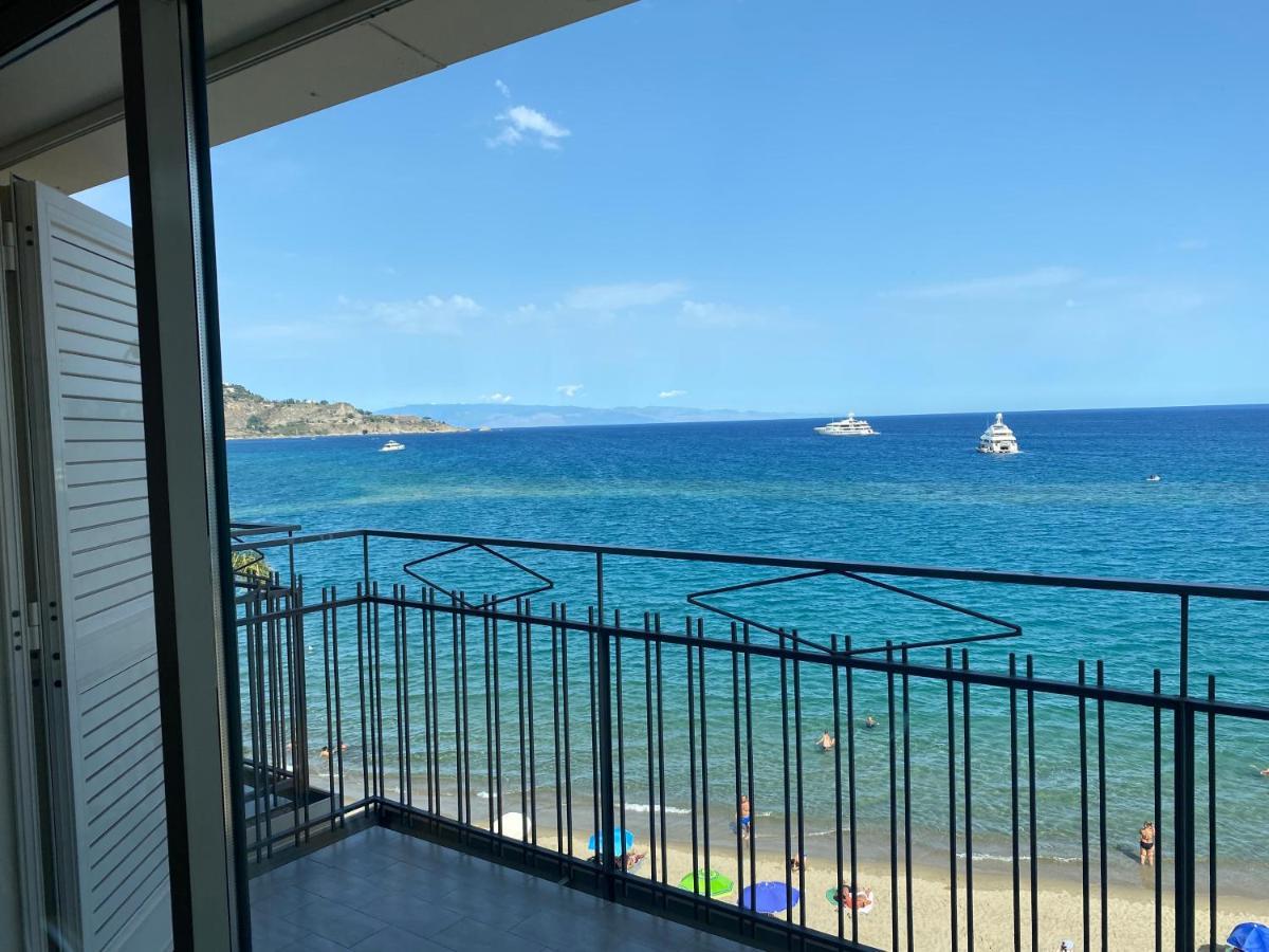 Appartement La Mansarda à Giardini-Naxos Extérieur photo